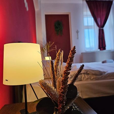 Apartment Zarnesti City Centre Vmp Free Parking 외부 사진