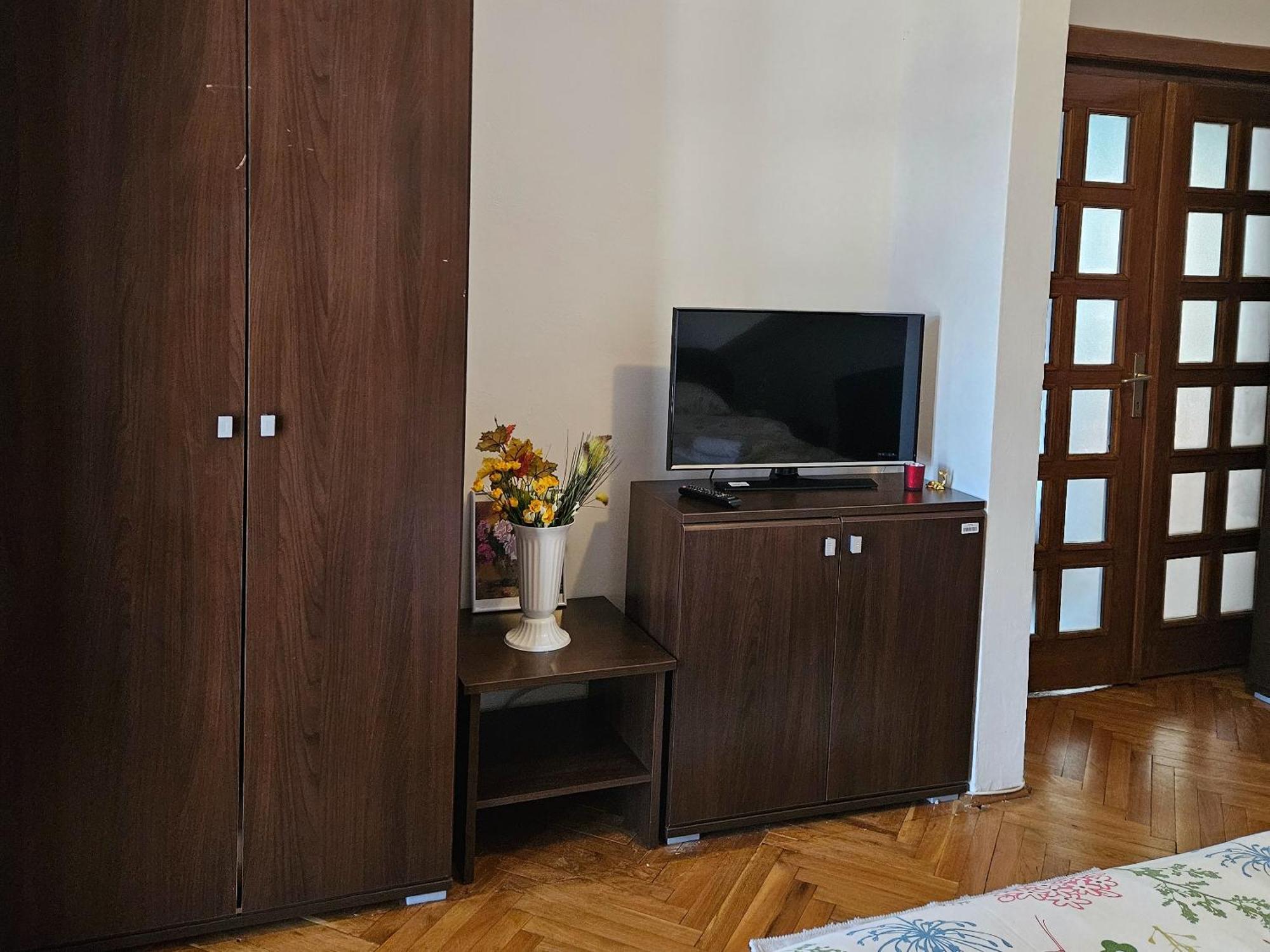 Apartment Zarnesti City Centre Vmp Free Parking 객실 사진