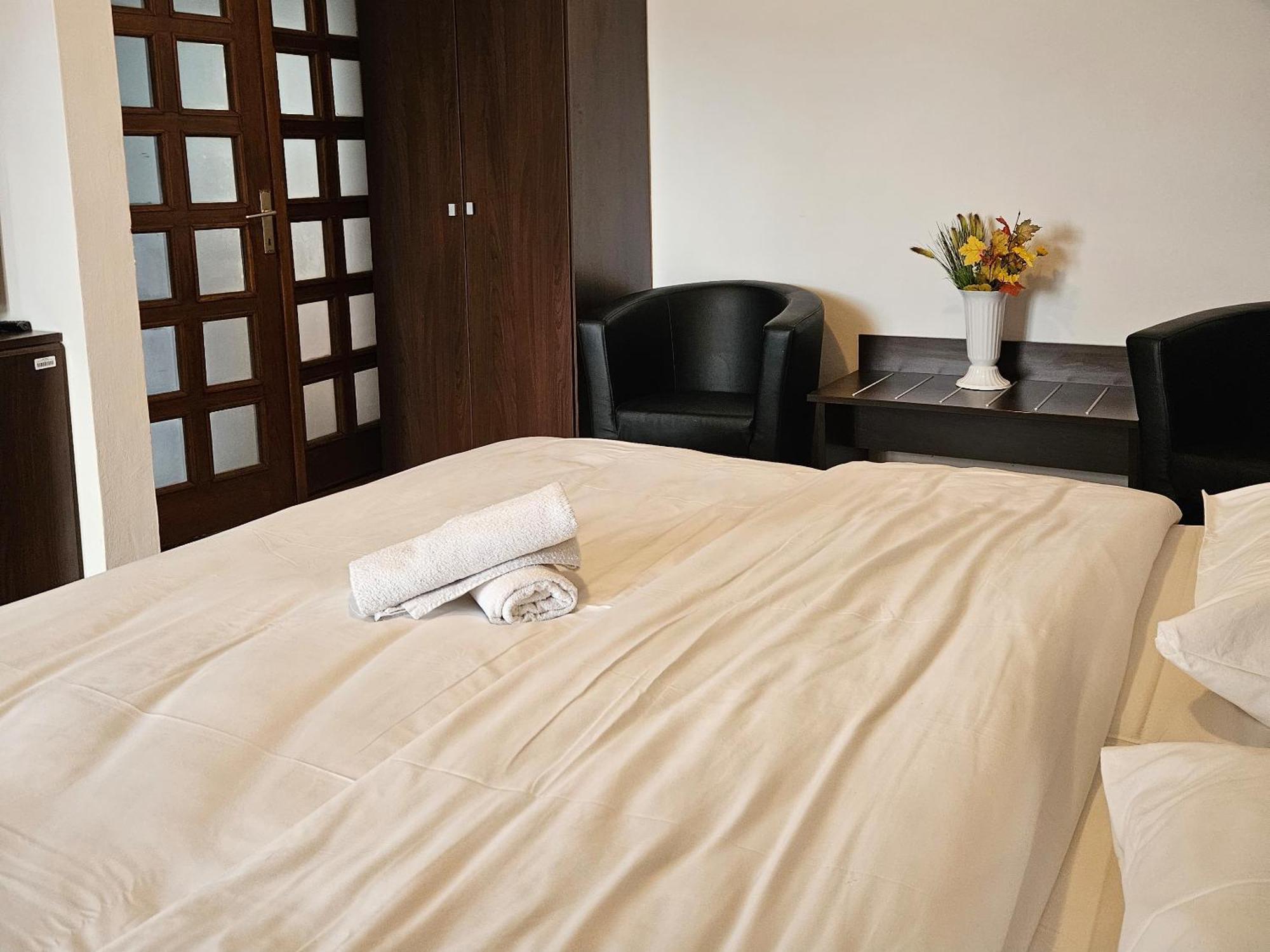 Apartment Zarnesti City Centre Vmp Free Parking 외부 사진